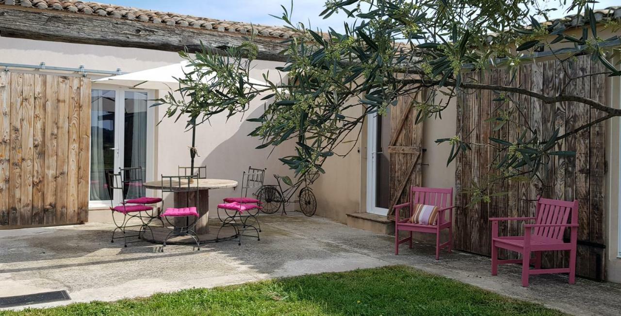 Manade De La Clapiere-Mas Du Plan Villa Le Cailar Buitenkant foto
